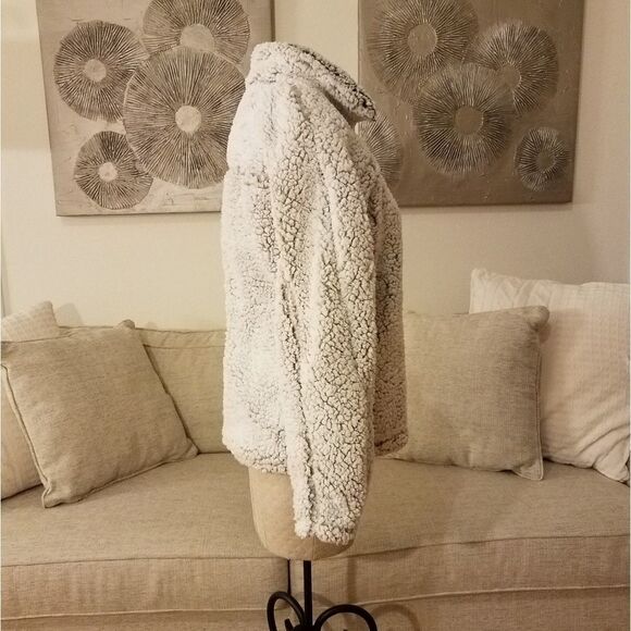 Thread & Supply Wubby Fleece Pullover sz Small - Picture 4 of 8